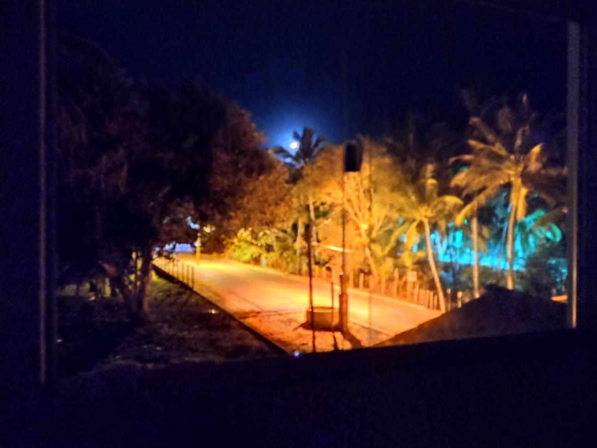 O Paraiso E Aqui Abrolhos - Suite Privativa, Cama De Casal, Ar Condicionado E Tv - Cafe Da Manha De Frente Para O Mar 卡拉韦拉斯 外观 照片