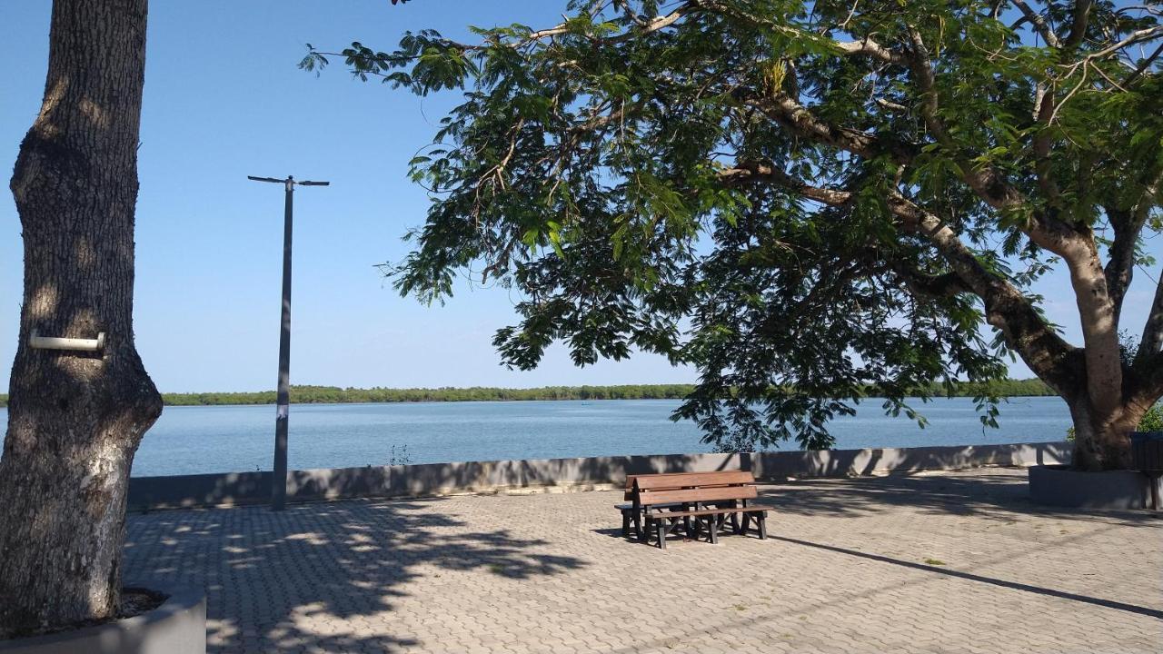 O Paraiso E Aqui Abrolhos - Suite Privativa, Cama De Casal, Ar Condicionado E Tv - Cafe Da Manha De Frente Para O Mar 卡拉韦拉斯 外观 照片